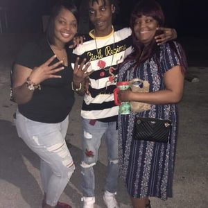 Meet your Posher, Taylor